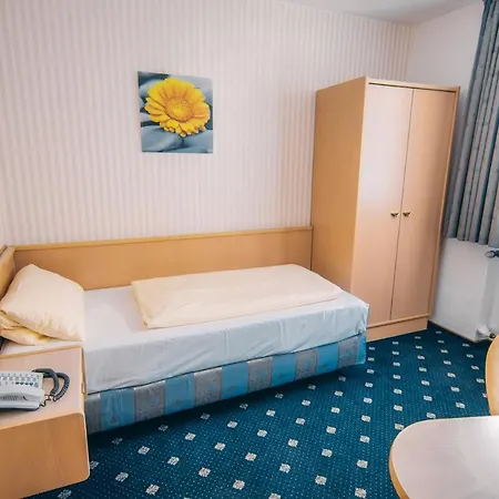 Отель Restaurant Benger 3*