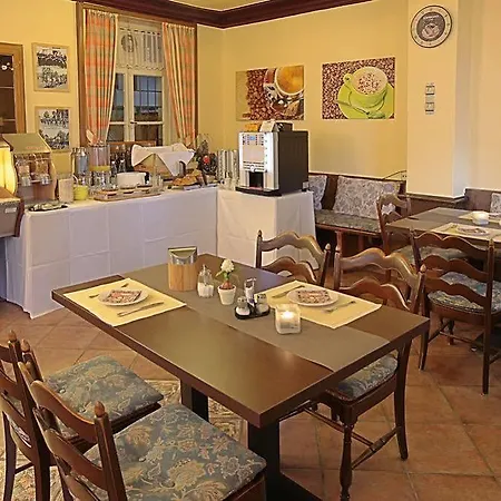 Restaurant Benger 酒店 3*